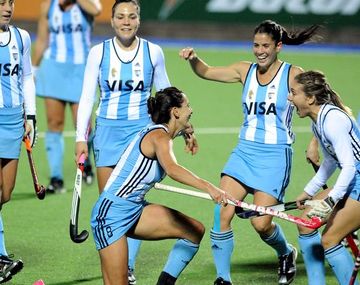 Las Leonas disputan un amistoso en San Luis para ponerse a punto