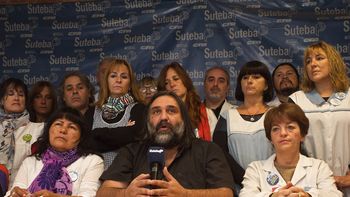 Baradel lno descartó nuevas medidas de fuerza Baradel lno descartó nuevas medidas de fuerza