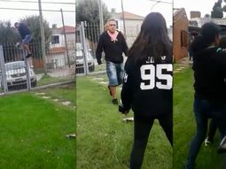 Grabó cómo su ex pareja entró a su casa y amenazó con prenderla fuego