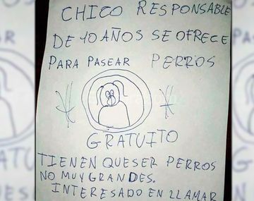 El mejor paseador de perros y su tierno cartel