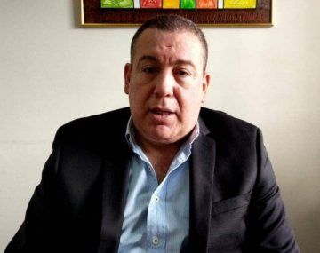 Renunció el dirigente de Atlético Tucumán que fue a la despedida de Román