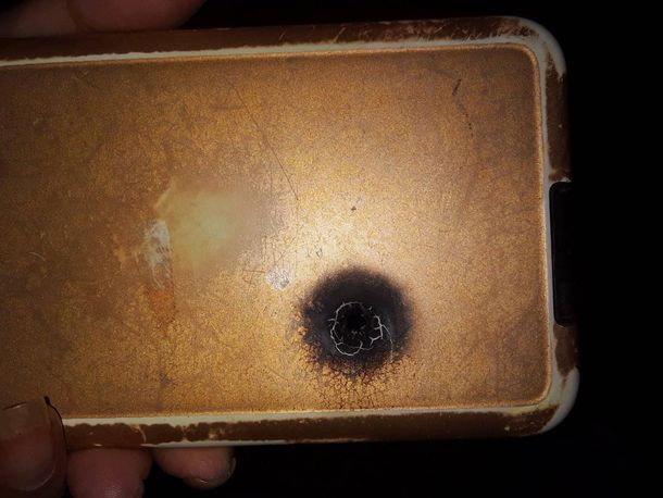 Le disparó un motochorro y el celular le salvó la vida: Todavía no puedo creer lo que pasó