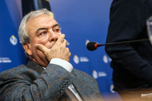 El saliente ministro del Interior