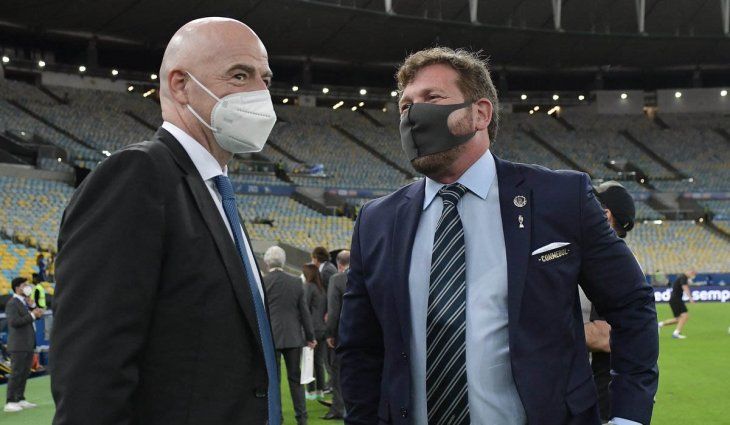 Gianni Infantino y Alejandro Domínguez