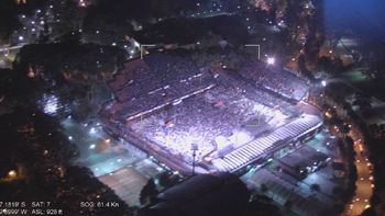 temblor en rosario por un recital de la renga: es como si tuvieran sexo en el piso de arriba temblor en rosario por un recital de la renga: es como si tuvieran sexo en el piso de arriba