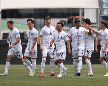 De qué trabajan los jugadores de Auckland City