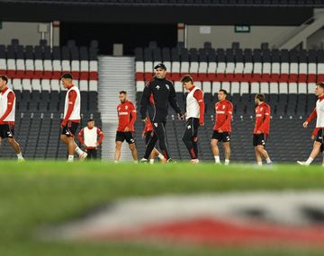 Coudet apuesta a la rotación en River: guarda titulares para viajar a Venezuela