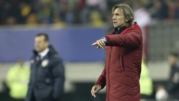 gareca defiende al tata martino: es una locura pedir su cabeza gareca defiende al tata martino: es una locura pedir su cabeza