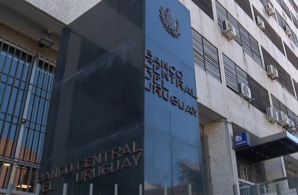 La independencia del Banco Central del Uruguay fue tema de debate tras el recorte de las tasas adelantado por el presidente Luis Lacalle Pou.