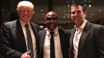 Floyd Mayweather se fotografió junto a Donald Trump y su hijo Floyd Mayweather se fotografió junto a Donald Trump y su hijo