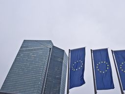 El Banco Central Europeo lanzó un plan de compra de deuda por 60 mil M de euros