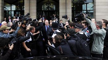 escandalo en londres por dos famosos acusados de violacion escandalo en londres por dos famosos acusados de violacion