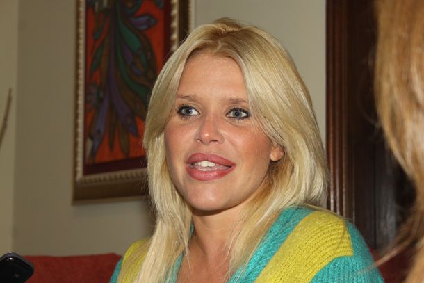 Nazarena Vélez, indignada en Twitter por el robo de su auto