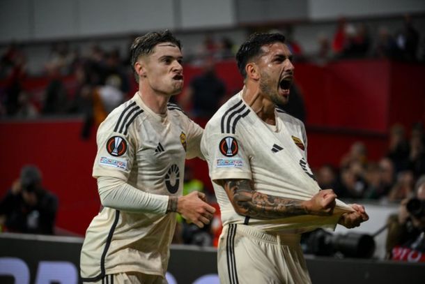 Roma, con un doblete de Paredes, empató ante Bayer Leverkusen pero quedó eliminado de la Europa League