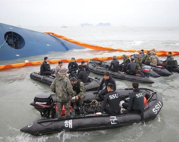 Reanudan con mal clima las búsqueda de sobrevivientes