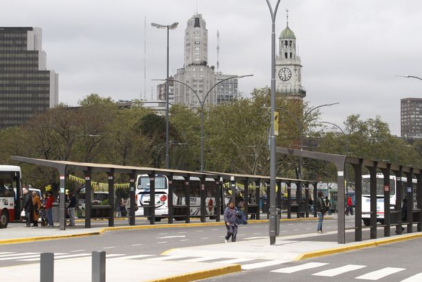 La UTA suspendió el paro y este miércoles funcionarán los colectivos