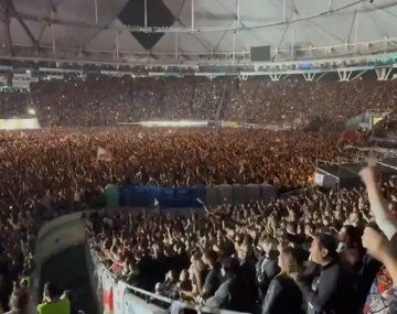 Los Fundamentalistas del Aire Acondicionado llenaron el Estadio Único de La Plata.