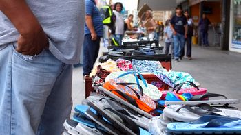 manteros denuncian a la ciudad por persecucion manteros denuncian a la ciudad por persecucion