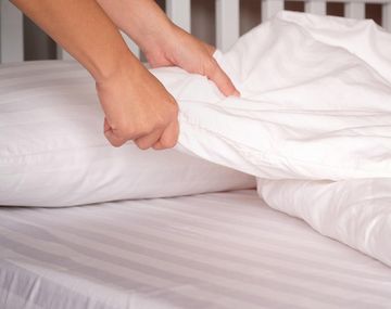 Cada cuánto tiempo se deben cambiar las sábanas de la cama.