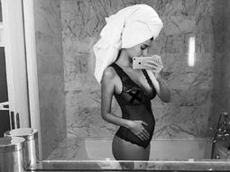 Solange Abraham, con trasparencias en su quinto mes de embarazo