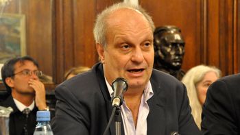 lombardi confirmo que cambiemos buscara modificar la ley de medios lombardi confirmo que cambiemos buscara modificar la ley de medios