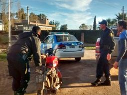 intendente heroe: persiguio con su auto a dos ladrones y los atrapo intendente heroe: persiguio con su auto a dos ladrones y los atrapo