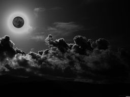 Luna negra: ¿se viene el fin del mundo?