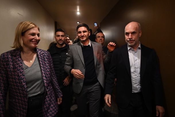 Pullaro se impone en la interna de JxC y celebra Larreta en Santa Fe