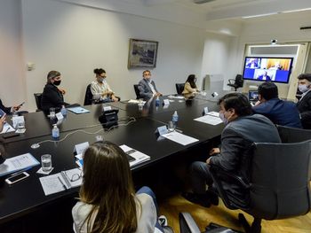El Gobierno propone ajustar jubilaciones cada 6 meses, por salarios y recaudación