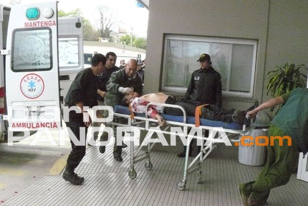 Un subcomisario mató a su jefe, se atrincheró y fue detenido