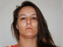 Condenan a una mujer que escondió armas y drogas en sus partes
