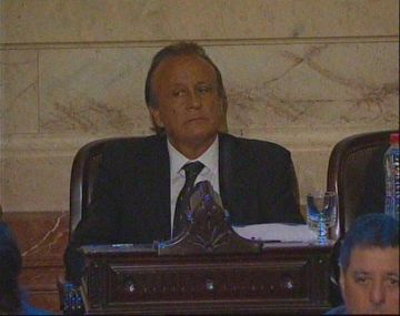 Del Sel deja su banca para lanzarse a gobernador