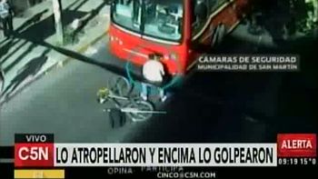 lo atropello y fue golpeado por el chofer del micro lo atropello y fue golpeado por el chofer del micro