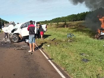 Tragedia en Corrientes: cuatro muertos tras un brutal choque frontal en la Ruta 12