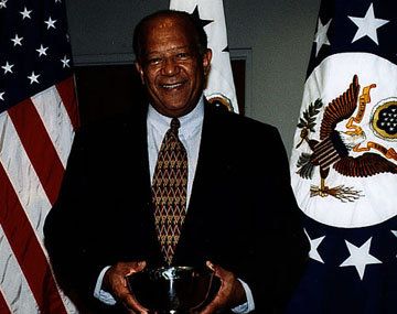 Murió el ex embajador de los Estados Unidos en la Argentina Terence Todman