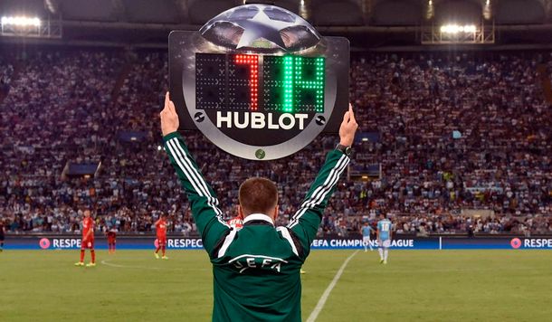 Todos los cambios que empezaron a regir en el reglamento del fútbol mundial