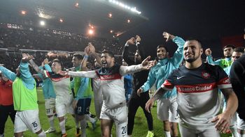 las fotos de la clasificacion de san lorenzo a la final las fotos de la clasificacion de san lorenzo a la final