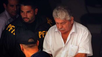 jose pedraza dijo que es empleado y cobra un salario de $25 mil jose pedraza dijo que es empleado y cobra un salario de $25 mil