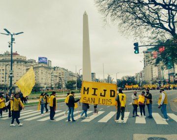 Caos en el centro porteño: volvió Castells y cortó el Obelisco