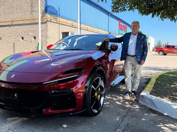 Quién es Héctor Laca, el dueño del único Ferrari Purosangue que hay en Argentina