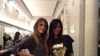 Jelinek con su estilista amiga, Bebe Sanders Jelinek con su estilista amiga, Bebe Sanders