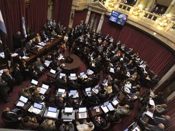 El bloque radical abandonó el debate por Ganancias