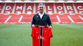 el mensaje de demichelis en su presentacion en mallorca: que sigan... el mensaje de demichelis en su presentacion en mallorca: que sigan...