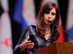 cristina lleva a panama el reclamo por malvinas y el repudio a los fondos buitre cristina lleva a panama el reclamo por malvinas y el repudio a los fondos buitre