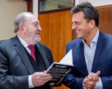 El gobernador de La Pampa anticipó que Massa va a jugar dentro del peronismo