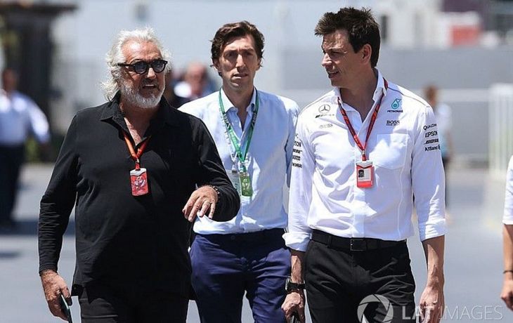 ¿Revés para Horner? Toto Wolff estaría buscando comprar una parte de Alpine