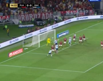 Polémica en el Maracaná por el gol anulado a Racing frente a Flamengo: ¿era infracción?