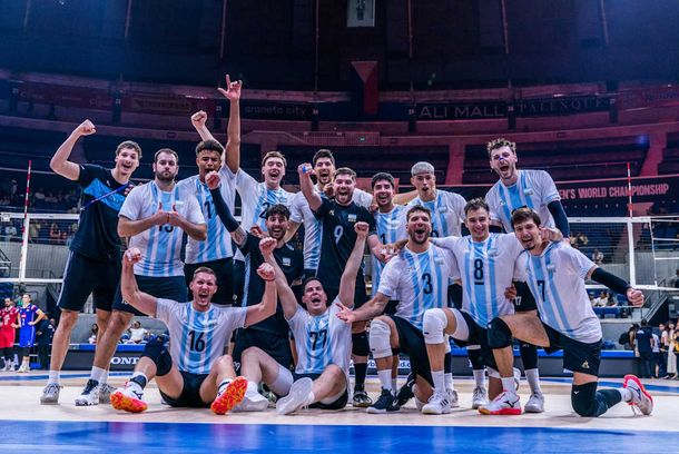 Argentina venció al bicampeón olímpico Francia y se clasificó a octavos del Mundial de Vóley 2025