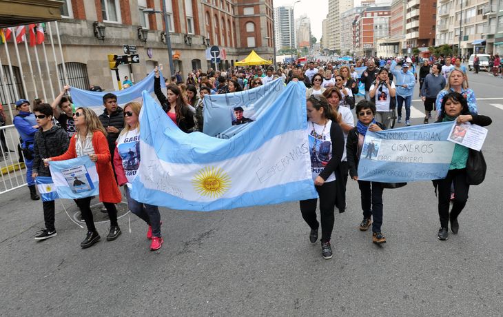 No quiero que los busquen más: se abrió la grieta entre los familiares del ARA San Juan