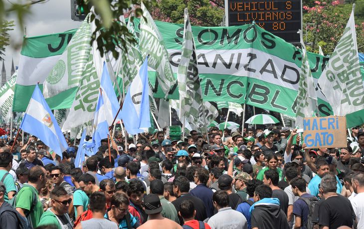 Moyano confirmó el paro de Camioneros: Un 15% de aumento es ridículo